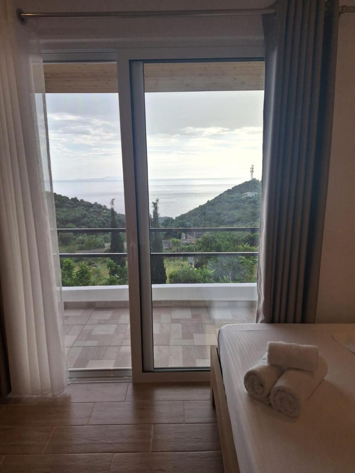 Xuxi Apartments Lukove Ngoại thất bức ảnh